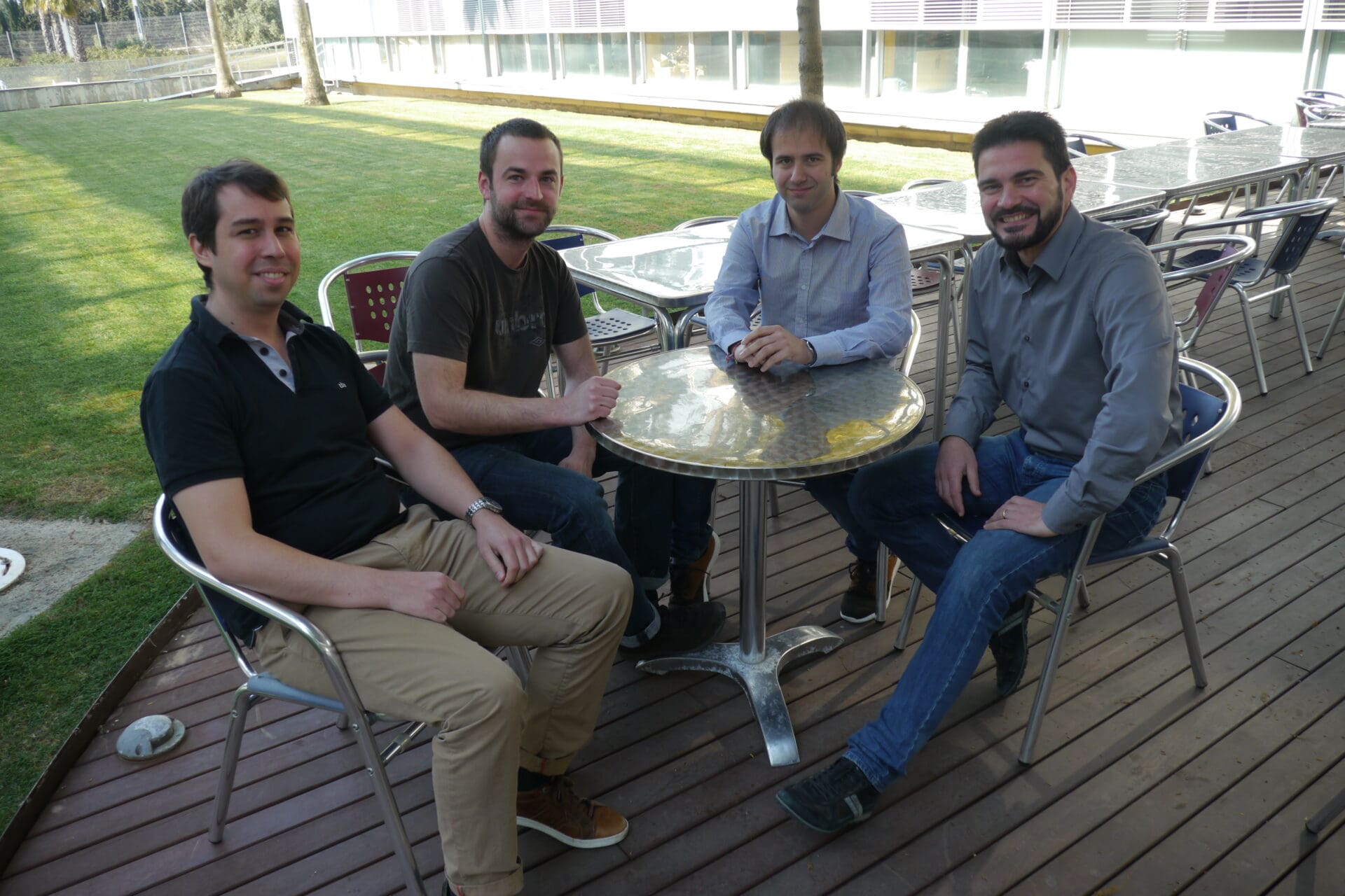 Part of the research team that carried out this research, led by Prof. Paolo Melchiorre (right).