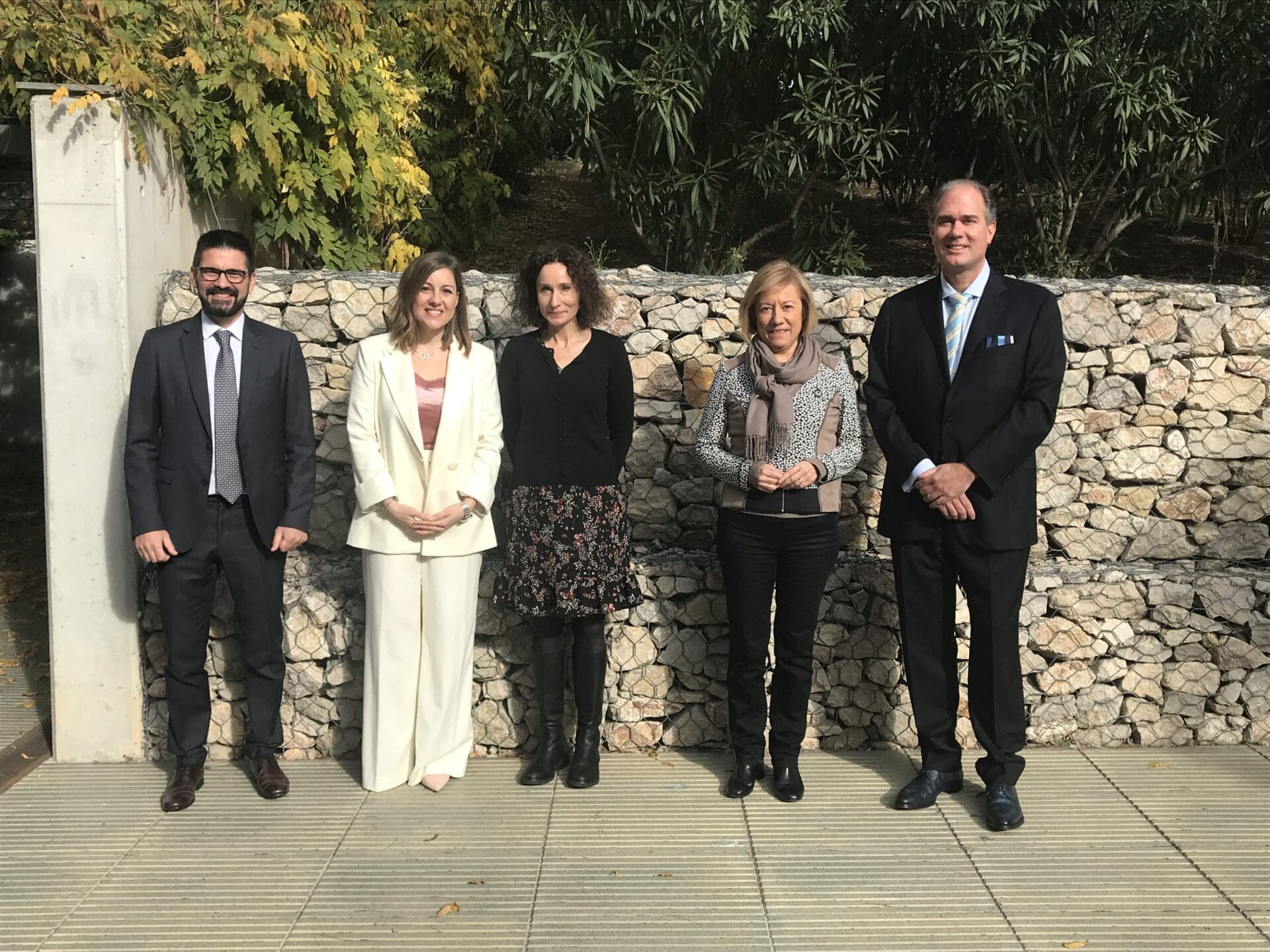 Dr. Bosnidou with the members of the evaluation committee and his thesis supervisor