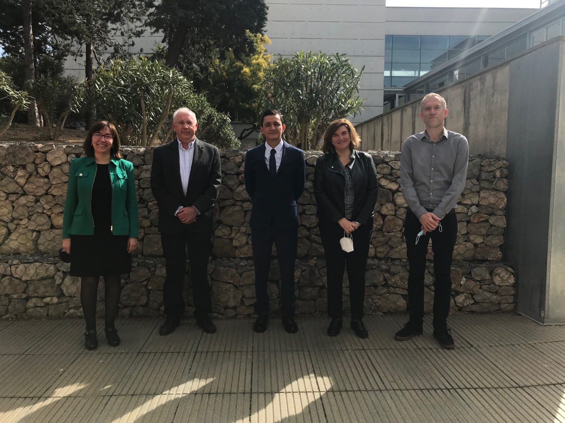 Dr. Sierra with his supervisor and the members of teh evaluation committee